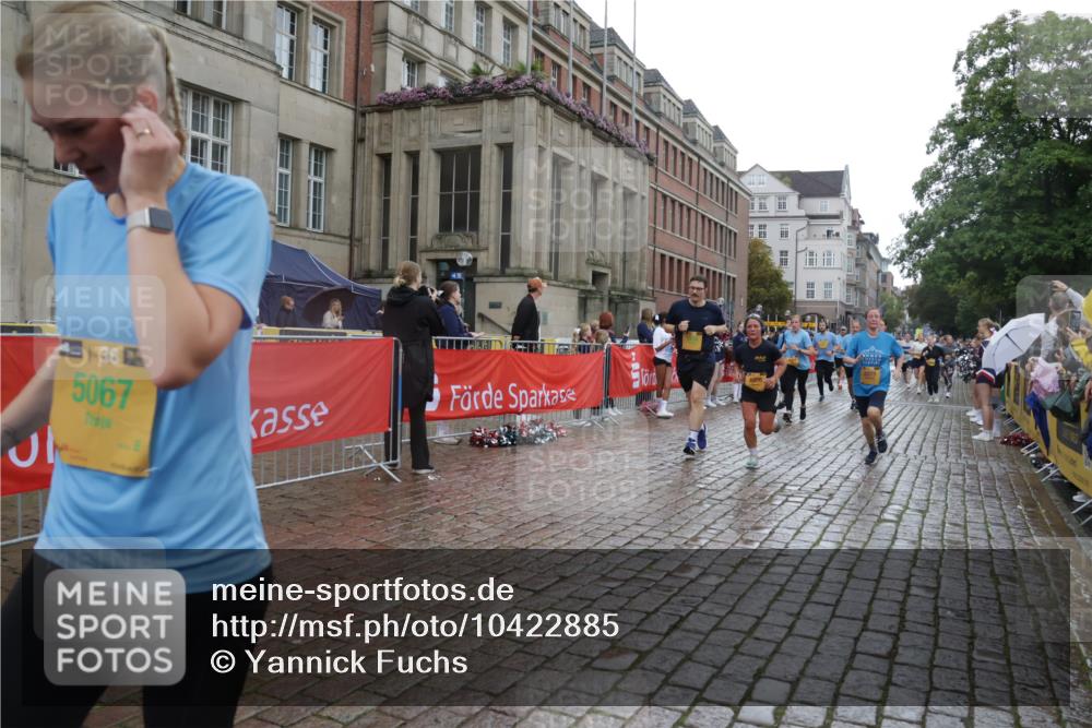 13.09.2026 - Kiel Lauf Yannick Fuchs http://msf.ph/oto/10422885 13.09.2026 10:56:51 Ziel 452, 1115, 1302, 1592, 2405, 2675, 2877, 3015, 4367, 4912, 5150, 6167, 6723, 7542, 8045, 8799, 9171, 10068, 11211, 11458, 12144, 12721, 248, 452, 476, 929, 1139, 1157, 1504, 1557, 1618, 1666, 1805, 2075, 2454, 2526, 2560, 2674, 2880, 3000, 3061, 3286, 3410, 3413, 3466, 4180, 4209, 4440, 4806, 5067, 5593, 5682, 5683, 6067, 6530, 6882, 6884, 7209, 7594, 7642, 7912, 8989, 8997, 9674, 10264, 10509, 10621, 10659, 502, 1461, 2632, 5467, 5532, 6540, 778, 10750, 10774, 12171 meine-sportfotos.de