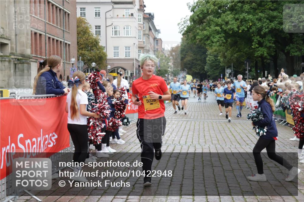 13.09.2026 - Kiel Lauf Yannick Fuchs http://msf.ph/oto/10422948 13.09.2026 09:43:59 Ziel 4283, 4522, 5026, 5171, 5857, 6550, 7510, 7948, 8300, 9814, 10641, 10931, 11653, 11655, 12098, 12376, 40, 401, 654, 1049, 1833, 1857, 4171, 4522, 5964, 7773, 7857, 7905, 8770, 8834, 9323, 9934, 10189, 10300, 10460, 11246, 12101, 12164, 12575, 537, 793, 2031, 2437, 3688, 4092, 7753, 12373, 12437, 255, 623, 4256, 6377, 7857, 8066 meine-sportfotos.de