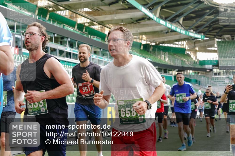 13.09.2026 - 21. swb-Marathon Bremen Michael Burmester http://msf.ph/oto/10422949 13.09.2026 13:23:06 Laufen im Stadion 128, 137, 160, 211, 258, 324, 343, 351, 434, 533, 571, 609, 708, 721, 851, 892, 1157, 1178, 1259, 1331, 1344, 1417, 1597, 1598, 1657, 1669, 1691, 1729, 1746, 1788, 1883, 2213, 2286, 2290, 2433, 2445, 2475, 2495, 2503, 2504, 2526, 2619, 2632, 2652, 2660, 2685, 2711, 2768, 2936, 2964, 2968, 3034, 3225, 3252, 3282, 3288, 3289, 3292, 3347, 3351, 3364, 3395, 3423, 3447, 3505, 3530, 3559, 3682, 3727, 3770, 3784, 3819, 4020, 4054, 4231, 4406, 4407, 4431, 4466, 4467, 4584, 1506 meine-sportfotos.de
