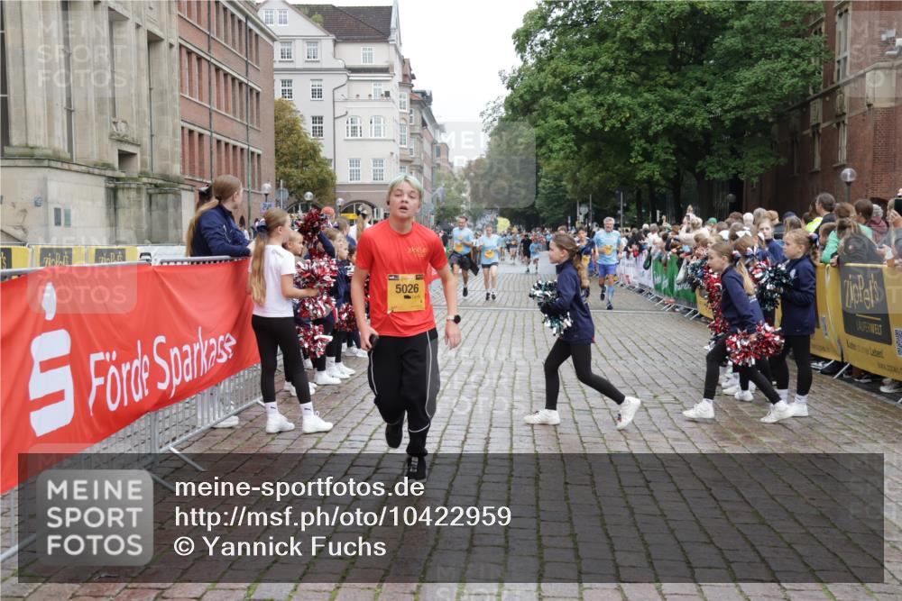 13.09.2026 - Kiel Lauf Yannick Fuchs http://msf.ph/oto/10422959 13.09.2026 09:43:59 Ziel 4283, 4522, 5026, 5171, 5857, 6550, 7510, 7948, 8300, 9814, 10641, 10931, 11653, 11655, 12098, 12376, 40, 401, 654, 1049, 1833, 1857, 4171, 4522, 5964, 7773, 7857, 7905, 8770, 8834, 9323, 9934, 10189, 10300, 10460, 11246, 12101, 12164, 12575, 537, 793, 2031, 2437, 3688, 4092, 7753, 12373, 12437, 255, 623, 4256, 6377, 7857, 8066 meine-sportfotos.de