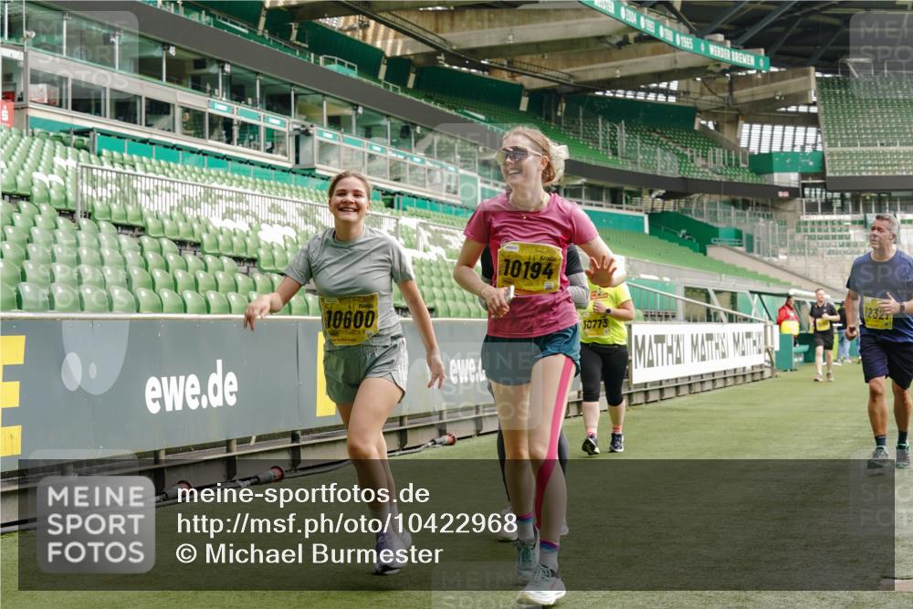 13.09.2026 - 21. swb-Marathon Bremen Michael Burmester http://msf.ph/oto/10422968 13.09.2026 10:46:05 Laufen im Stadion 10137, 10161, 10194, 10202, 10242, 10344, 10430, 10472, 10524, 10535, 10568, 10600, 10651, 10679, 10713, 10895, 10970, 10979, 11050, 11081, 11181, 11200, 11244, 11296, 11309, 11367, 11457, 11495, 11529, 11530, 11546, 11573, 11574, 11579, 11675, 11709, 11760, 11808, 11821, 11932, 12057, 12089, 12151, 12153, 12177, 12178, 12211, 12224, 12226, 12285, 12316, 12317, 12321, 12374, 12422, 12462, 12539, 10002, 10004, 10005, 10148, 10271, 10303, 10330, 10361, 10362 meine-sportfotos.de