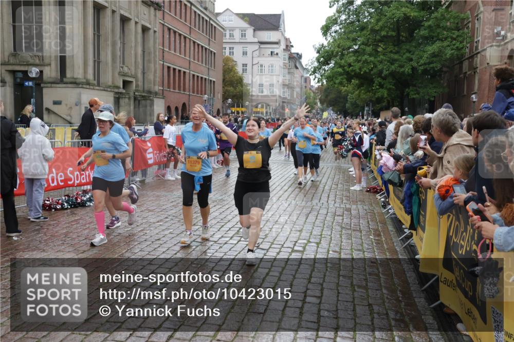 13.09.2026 - Kiel Lauf Yannick Fuchs http://msf.ph/oto/10423015 13.09.2026 10:58:03 Ziel 352, 353, 721, 905, 1220, 1351, 1778, 2234, 4340, 4592, 5154, 5163, 5232, 5540, 5958, 6353, 6425, 7412, 8253, 8470, 8996, 10086, 10318, 10765, 10785, 11238, 11613, 12204, 12303, 12473, 12633, 12634, 55, 156, 252, 352, 353, 538, 675, 1070, 1517, 1528, 1567, 2081, 3007, 3111, 3548, 3575, 3661, 3667, 3933, 4250, 4497, 4686, 4754, 4765, 4997, 5112, 5375, 5458, 5594, 6697, 6715, 6805, 7255, 8548, 8903, 9486, 10692, 10908, 11345, 11379, 11554, 11762, 11775, 819, 833, 987, 1253 meine-sportfotos.de