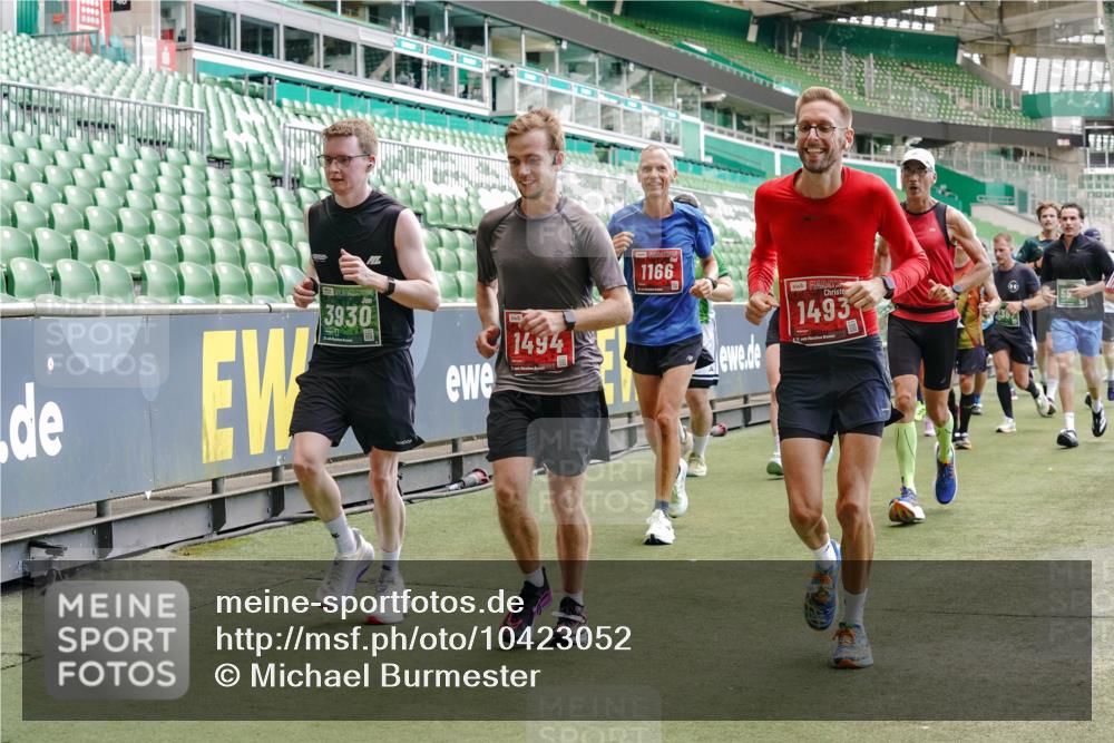 13.09.2026 - 21. swb-Marathon Bremen Michael Burmester http://msf.ph/oto/10423052 13.09.2026 13:00:19 Laufen im Stadion 135, 191, 226, 232, 242, 260, 318, 342, 651, 687, 745, 972, 1080, 1166, 1209, 1368, 1493, 1494, 1516, 1650, 1861, 1935, 1963, 2088, 2210, 2289, 2293, 2306, 2322, 2409, 2427, 2481, 2485, 2490, 2517, 2560, 2561, 2570, 2627, 2658, 2686, 2700, 2708, 2781, 2806, 2827, 2885, 2899, 2906, 2914, 2953, 2961, 2967, 2979, 3015, 3076, 3098, 3105, 3124, 3145, 3168, 3173, 3190, 3233, 3273, 3354, 3385, 3480, 3516, 3524, 3531, 3642, 3652, 3729, 3774, 3855, 3856, 3861, 3930, 3934 meine-sportfotos.de