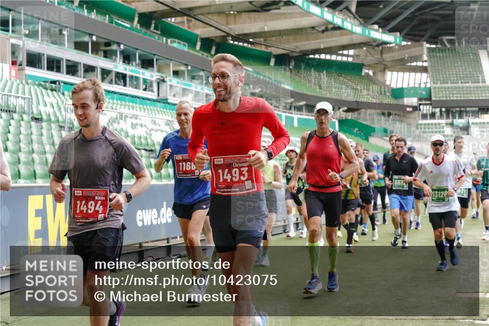 13.09.2026 - 21. swb-Marathon Bremen Michael Burmester http://msf.ph/oto/10423075 13.09.2026 13:00:20 Laufen im Stadion 135, 191, 226, 232, 242, 260, 318, 342, 651, 687, 745, 972, 1080, 1166, 1209, 1368, 1493, 1494, 1516, 1650, 1861, 1935, 1963, 2088, 2210, 2289, 2293, 2306, 2322, 2409, 2427, 2481, 2485, 2490, 2517, 2560, 2561, 2570, 2627, 2658, 2686, 2700, 2708, 2781, 2806, 2827, 2885, 2899, 2906, 2914, 2953, 2961, 2967, 2979, 3015, 3076, 3098, 3105, 3124, 3145, 3168, 3173, 3190, 3233, 3273, 3354, 3385, 3480, 3516, 3524, 3531, 3642, 3652, 3729, 3774, 3855, 3856, 3861, 3930, 3934 meine-sportfotos.de