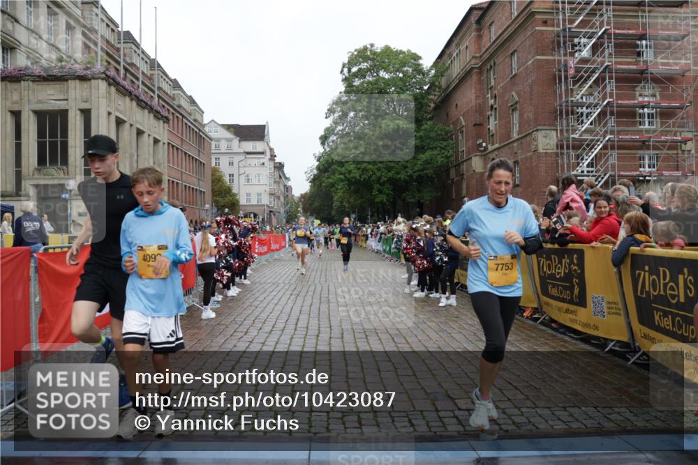 13.09.2026 - Kiel Lauf Yannick Fuchs http://msf.ph/oto/10423087 13.09.2026 09:44:14 Ziel 537, 793, 2031, 2437, 3688, 4092, 7753, 8300, 12098, 12373, 12437, 654, 4283, 4522, 5026, 5171, 5857, 5964, 6550, 7510, 7948, 8300, 9323, 9814, 9934, 10641, 10931, 11653, 11655, 12098, 12164, 12376, 801, 958, 1053, 1849, 1866, 2045, 2212, 2868, 3198, 4098, 4316, 4573, 6892, 6895, 7121, 7430, 7744, 12161, 12318, 1049, 1833, 4171, 5964, 7773, 7905, 8770, 8834, 9323, 9934, 10460, 11246, 12101, 12164 meine-sportfotos.de