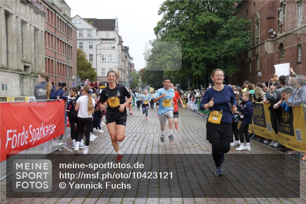 13.09.2026 - Kiel Lauf Yannick Fuchs http://msf.ph/oto/10423121 13.09.2026 09:44:18 Ziel 537, 793, 1053, 2031, 2437, 3688, 4092, 4573, 7744, 7753, 12318, 12373, 12437, 654, 4283, 4522, 5026, 5171, 5857, 6550, 7510, 7948, 8300, 9814, 10641, 10931, 11653, 11655, 12098, 12376, 801, 912, 958, 1849, 1866, 2045, 2212, 2787, 2868, 3198, 3209, 4098, 4316, 6892, 6895, 7121, 7430, 12161, 1833, 5964, 9323, 9934, 10460, 12164 meine-sportfotos.de