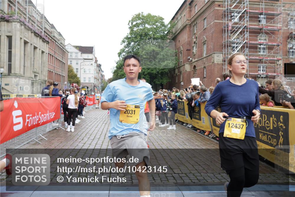 13.09.2026 - Kiel Lauf Yannick Fuchs http://msf.ph/oto/10423145 13.09.2026 09:44:19 Ziel 537, 793, 1053, 2031, 2437, 3688, 4092, 4573, 7744, 7753, 12318, 12373, 12437, 654, 4283, 4522, 5026, 5171, 5857, 6550, 7510, 7948, 8300, 9814, 10641, 10931, 11653, 11655, 12098, 12376, 801, 912, 958, 1849, 1866, 2045, 2212, 2787, 2868, 3198, 3209, 4098, 4316, 6892, 6895, 7121, 7430, 12161, 1833, 5964, 9323, 9934, 10460, 12164 meine-sportfotos.de