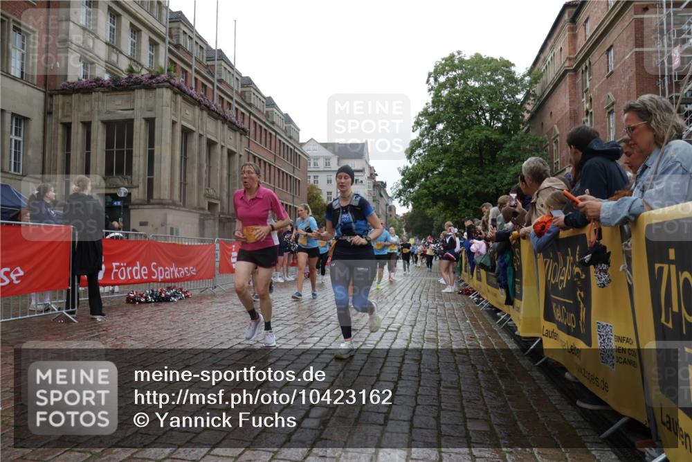 13.09.2026 - Kiel Lauf Yannick Fuchs http://msf.ph/oto/10423162 13.09.2026 10:58:21 Ziel 91, 819, 1253, 1404, 1858, 1910, 1978, 2309, 2752, 3222, 3325, 3326, 3559, 3671, 3833, 3842, 4160, 4212, 5172, 5314, 5605, 5668, 6345, 6982, 7256, 7315, 7340, 7482, 7856, 7949, 9309, 9458, 9476, 9809, 9827, 10364, 10503, 10805, 11023, 11460, 11759, 12123, 12199, 12345, 12456, 12701, 12821, 352, 353, 721, 833, 905, 987, 1220, 1351, 1517, 1567, 1778, 2234, 3111, 3325, 3661, 4250, 4340, 4497, 4592, 4754, 4765, 5154, 5163, 5232, 5540, 5958, 6345, 6353, 6425, 6805 meine-sportfotos.de