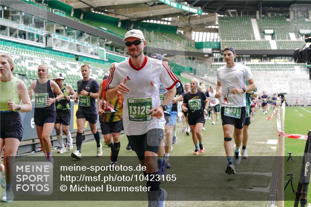 13.09.2026 - 21. swb-Marathon Bremen Michael Burmester http://msf.ph/oto/10423165 13.09.2026 13:00:22 Laufen im Stadion 135, 191, 226, 232, 242, 260, 318, 342, 651, 687, 745, 972, 1080, 1166, 1209, 1368, 1493, 1494, 1516, 1650, 1861, 1935, 1963, 2088, 2210, 2289, 2293, 2306, 2322, 2370, 2409, 2427, 2481, 2485, 2490, 2517, 2560, 2561, 2570, 2627, 2658, 2686, 2700, 2708, 2781, 2806, 2827, 2885, 2899, 2906, 2914, 2953, 2961, 2967, 2979, 3015, 3076, 3098, 3105, 3124, 3145, 3168, 3173, 3190, 3233, 3273, 3354, 3385, 3480, 3516, 3524, 3531, 3642, 3652, 3729, 3774, 3855, 3856, 3861, 3930, 3934 meine-sportfotos.de