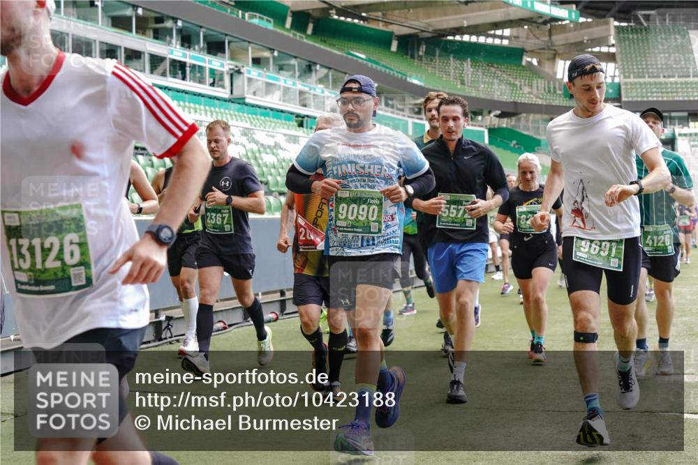 13.09.2026 - 21. swb-Marathon Bremen Michael Burmester http://msf.ph/oto/10423188 13.09.2026 13:00:23 Laufen im Stadion 135, 191, 226, 232, 242, 260, 318, 342, 440, 651, 687, 745, 972, 1080, 1166, 1209, 1368, 1493, 1494, 1516, 1650, 1861, 1935, 1963, 2088, 2210, 2289, 2293, 2306, 2322, 2370, 2409, 2427, 2481, 2485, 2490, 2517, 2560, 2561, 2570, 2627, 2658, 2686, 2700, 2708, 2781, 2806, 2827, 2885, 2899, 2906, 2914, 2953, 2961, 2967, 2979, 3015, 3076, 3098, 3105, 3124, 3145, 3168, 3173, 3190, 3233, 3273, 3354, 3385, 3480, 3516, 3524, 3531, 3642, 3652, 3729, 3774, 3855, 3856, 3861, 3930, 3934 meine-sportfotos.de