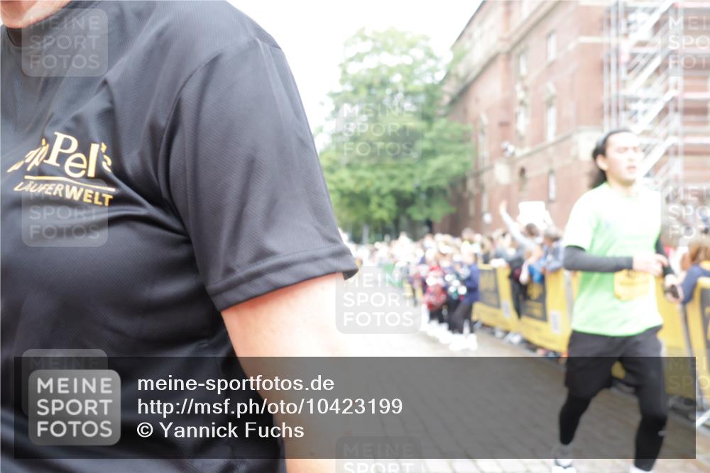 13.09.2026 - Kiel Lauf Yannick Fuchs http://msf.ph/oto/10423199 13.09.2026 09:44:23 Ziel 537, 793, 801, 958, 1053, 1849, 2031, 2437, 2868, 3688, 4098, 4573, 6892, 7121, 7430, 7744, 12318, 12437, 654, 4092, 4283, 4522, 5026, 5171, 5857, 6550, 7510, 7753, 7948, 8300, 9814, 10641, 10931, 11653, 11655, 12098, 12373, 12376, 912, 1866, 2045, 2212, 2787, 3198, 3209, 4316, 4693, 6895, 7356, 12161, 12218, 654, 4522, 5857, 5964, 7510, 7948 meine-sportfotos.de