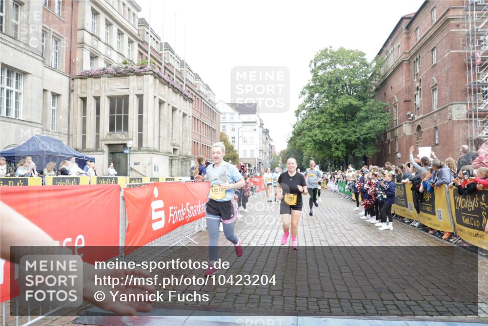 13.09.2026 - Kiel Lauf Yannick Fuchs http://msf.ph/oto/10423204 13.09.2026 09:44:23 Ziel 537, 793, 801, 958, 1053, 1849, 2031, 2437, 2868, 3688, 4098, 4573, 6892, 7121, 7430, 7744, 12318, 12437, 654, 4092, 4283, 4522, 5026, 5171, 5857, 6550, 7510, 7753, 7948, 8300, 9814, 10641, 10931, 11653, 11655, 12098, 12373, 12376, 912, 1866, 2045, 2212, 2787, 3198, 3209, 4316, 4693, 6895, 7356, 12161, 12218, 654, 4522, 5857, 5964, 7510, 7948 meine-sportfotos.de