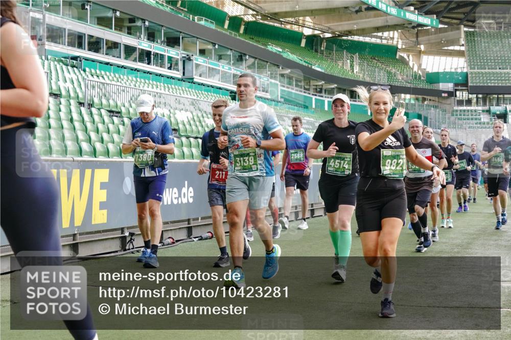 13.09.2026 - 21. swb-Marathon Bremen Michael Burmester http://msf.ph/oto/10423281 13.09.2026 13:23:19 Laufen im Stadion 128, 137, 160, 182, 211, 324, 343, 434, 533, 571, 609, 708, 721, 743, 892, 1157, 1178, 1259, 1273, 1331, 1417, 1597, 1598, 1657, 1669, 1691, 1746, 1788, 1883, 2213, 2252, 2286, 2290, 2433, 2445, 2465, 2475, 2495, 2503, 2504, 2526, 2619, 2632, 2660, 2685, 2711, 2768, 2936, 2964, 2968, 3252, 3282, 3288, 3289, 3292, 3347, 3351, 3364, 3395, 3423, 3447, 3505, 3530, 3559, 3682, 3727, 3770, 3784, 3819, 4020, 4054, 4231, 4406, 4407, 4431, 4466, 4467, 4584, 1506 meine-sportfotos.de