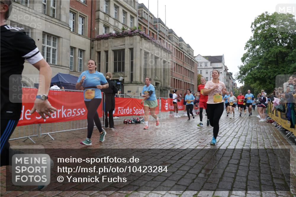 13.09.2026 - Kiel Lauf Yannick Fuchs http://msf.ph/oto/10423284 13.09.2026 10:58:29 Ziel 91, 971, 1858, 1978, 2461, 2752, 2965, 3235, 3237, 3559, 3671, 3833, 3842, 4456, 5605, 5775, 6906, 7315, 7367, 7482, 7738, 7856, 7949, 8381, 8752, 9132, 9458, 9809, 9827, 9937, 10135, 10503, 10878, 11023, 11460, 11759, 12199, 12345, 721, 819, 833, 905, 987, 1220, 1253, 1351, 1404, 1778, 1910, 2234, 2309, 3222, 3325, 3326, 3671, 4160, 4212, 4340, 4592, 5154, 5163, 5172, 5232, 5314, 5540, 5668, 5958, 6345, 6353, 6425, 6982, 7256, 7340 meine-sportfotos.de