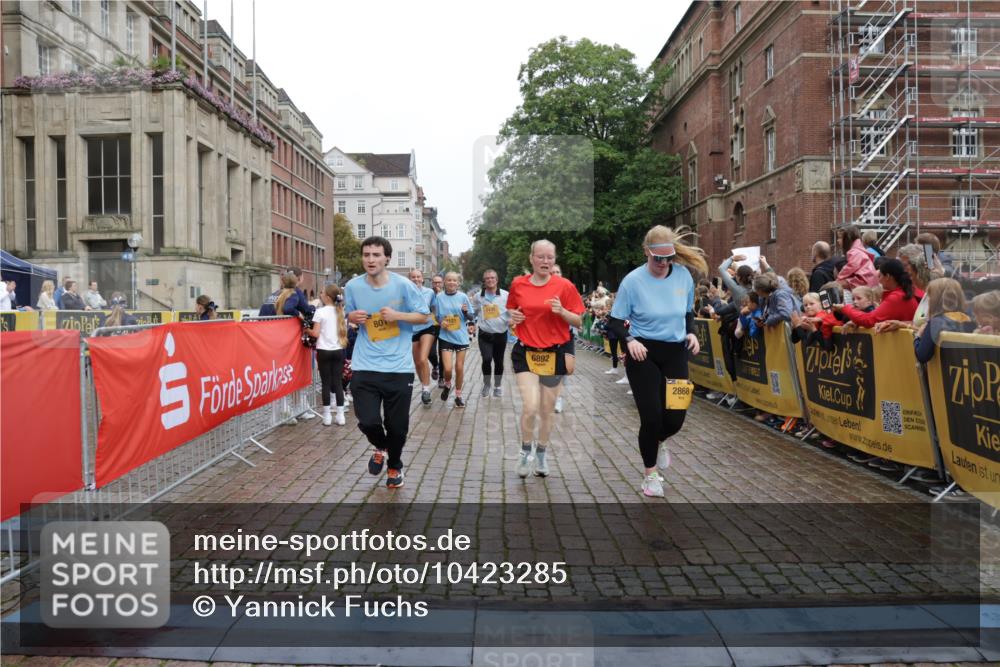 13.09.2026 - Kiel Lauf Yannick Fuchs http://msf.ph/oto/10423285 13.09.2026 09:44:27 Ziel 801, 958, 1053, 1849, 1866, 2045, 2212, 2437, 2868, 3198, 3688, 4098, 4573, 6892, 6895, 7121, 7430, 7744, 12318, 537, 793, 2031, 2437, 4092, 4283, 5026, 5171, 6550, 7753, 8300, 9814, 10641, 10931, 11653, 11655, 12098, 12373, 12376, 12437, 912, 1224, 2787, 3209, 4316, 4693, 7356, 7460, 9986, 11046, 12161, 12218, 654, 4522, 5171, 5857, 7510, 7948, 9814, 10641, 10931, 12376 meine-sportfotos.de