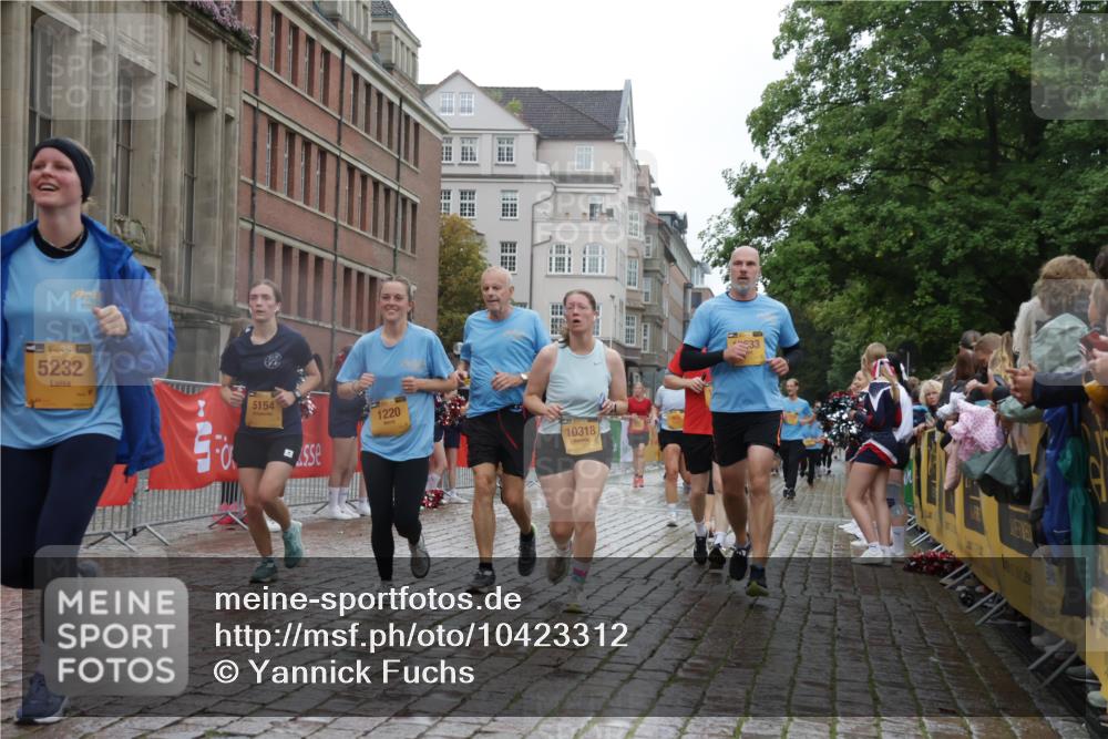 13.09.2026 - Kiel Lauf Yannick Fuchs http://msf.ph/oto/10423312 13.09.2026 10:58:32 Ziel 91, 971, 1858, 1978, 2461, 2752, 2965, 3235, 3237, 3559, 3833, 3842, 4395, 4456, 5605, 5775, 6906, 7315, 7367, 7482, 7738, 7856, 7888, 7949, 8004, 8381, 8752, 9132, 9417, 9809, 9827, 9937, 10135, 10503, 10878, 11023, 11460, 11514, 11759, 12199, 12345, 12672, 721, 819, 833, 905, 987, 1220, 1253, 1351, 1404, 1778, 1858, 1910, 2309, 3222, 3325, 3326, 3671, 4160, 4212, 4340, 4592, 5154, 5163, 5172, 5232, 5314, 5540, 5668, 5958, 6345, 6353, 6982, 7256, 7340, 7482, 9458, 9827 meine-sportfotos.de
