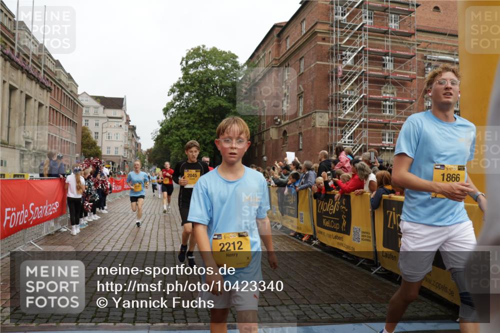 13.09.2026 - Kiel Lauf Yannick Fuchs http://msf.ph/oto/10423340 13.09.2026 09:44:33 Ziel 801, 912, 958, 1849, 1866, 2045, 2212, 2787, 2868, 3198, 3209, 4098, 4316, 6892, 6895, 7121, 7430, 7744, 12161, 537, 793, 1053, 2031, 2437, 3688, 4092, 4283, 4573, 5026, 6550, 7744, 7753, 8300, 11653, 11655, 12098, 12318, 12373, 12437, 1224, 4693, 5939, 6023, 7356, 7460, 9986, 10777, 11046, 11239, 12218, 5026, 5171, 7510, 7948, 9814, 10641, 10931, 12376 meine-sportfotos.de