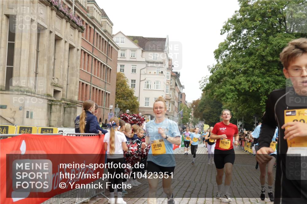 13.09.2026 - Kiel Lauf Yannick Fuchs http://msf.ph/oto/10423351 13.09.2026 09:44:34 Ziel 801, 912, 958, 1849, 1866, 2045, 2212, 2787, 2868, 3198, 3209, 4098, 4316, 6892, 6895, 7121, 7430, 12161, 537, 793, 1053, 2031, 2437, 3688, 4092, 4283, 4573, 6550, 7744, 7753, 8300, 11653, 11655, 12098, 12318, 12373, 12437, 1224, 4118, 4693, 5939, 6023, 7356, 7460, 9986, 10777, 11043, 11046, 11239, 12218, 5026, 5171, 9814, 10641, 10931, 11653, 12376 meine-sportfotos.de