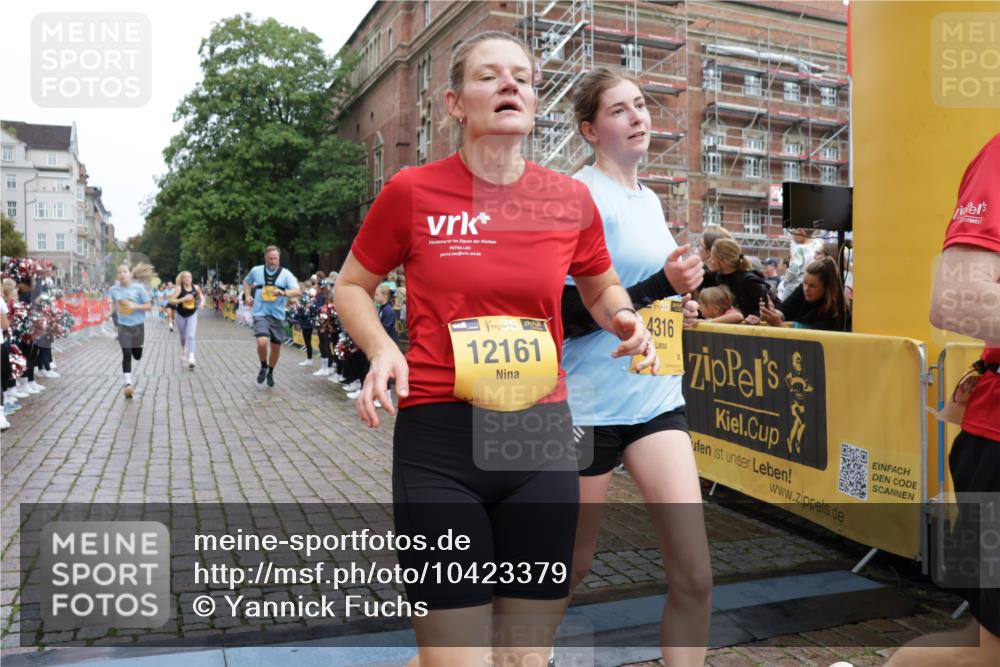 13.09.2026 - Kiel Lauf Yannick Fuchs http://msf.ph/oto/10423379 13.09.2026 09:44:36 Ziel 912, 958, 1849, 1866, 2045, 2212, 2787, 3198, 3209, 4098, 4316, 4693, 6895, 7121, 7356, 7430, 12161, 537, 793, 801, 1053, 2031, 2437, 2868, 3688, 4092, 4283, 4573, 6550, 6892, 7744, 7753, 8300, 11653, 11655, 12098, 12318, 12373, 12437, 1224, 4118, 5939, 6023, 7460, 9986, 10777, 11043, 11046, 11239, 12218, 12676, 4283, 5026, 6550, 8300, 9814, 11653, 11655, 12098 meine-sportfotos.de