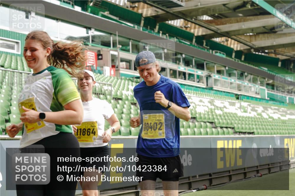13.09.2026 - 21. swb-Marathon Bremen Michael Burmester http://msf.ph/oto/10423384 13.09.2026 10:46:23 Laufen im Stadion 10137, 10161, 10194, 10202, 10242, 10344, 10349, 10430, 10472, 10524, 10535, 10568, 10600, 10651, 10895, 10933, 10970, 10979, 11050, 11181, 11200, 11244, 11296, 11309, 11367, 11457, 11529, 11530, 11546, 11573, 11574, 11579, 11639, 11675, 11709, 11760, 11808, 11821, 12057, 12089, 12153, 12177, 12178, 12211, 12224, 12285, 12316, 12317, 12374, 12422, 12462, 12539, 10002, 10004, 10005, 10148, 10271, 10303, 10325, 10330, 10335, 10361, 10362, 10459, 10513 meine-sportfotos.de