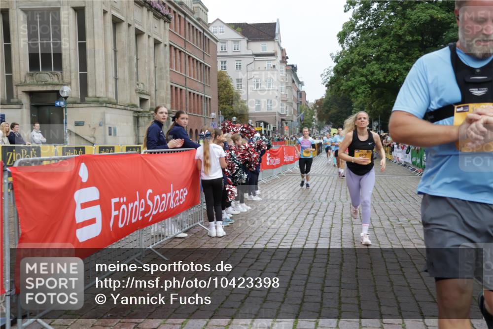 13.09.2026 - Kiel Lauf Yannick Fuchs http://msf.ph/oto/10423398 13.09.2026 09:44:38 Ziel 912, 958, 1866, 2045, 2212, 2787, 3198, 3209, 4316, 4693, 6895, 7356, 7430, 12161, 12218, 537, 793, 801, 958, 1053, 1849, 2031, 2437, 2868, 3688, 4092, 4098, 4283, 4573, 6550, 6892, 7121, 7430, 7744, 7753, 8300, 11655, 12098, 12318, 12373, 12437, 1224, 2456, 2704, 4118, 5939, 6023, 6135, 7460, 8028, 9986, 10777, 11043, 11046, 11239, 12676, 4283, 5026, 6550, 8300, 11653, 11655, 12098 meine-sportfotos.de