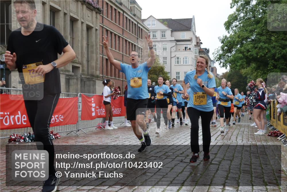 13.09.2026 - Kiel Lauf Yannick Fuchs http://msf.ph/oto/10423402 13.09.2026 10:58:42 Ziel 79, 1521, 2156, 2307, 2473, 2896, 2965, 4395, 6497, 7738, 7888, 8004, 8381, 8752, 8841, 9132, 9417, 10135, 11514, 11699, 12659, 12672, 91, 721, 819, 833, 971, 987, 1253, 1404, 1858, 1910, 1978, 2309, 2461, 2752, 2965, 3222, 3235, 3237, 3325, 3326, 3559, 3671, 3833, 3842, 4160, 4212, 4456, 5172, 5314, 5540, 5605, 5668, 5775, 6345, 6906, 6982, 7256, 7315, 7340, 7367, 7482, 7856, 7949, 8752, 9458, 9809, 9827, 9937, 10135, 10503, 10878, 11023, 905, 1778, 8253 meine-sportfotos.de