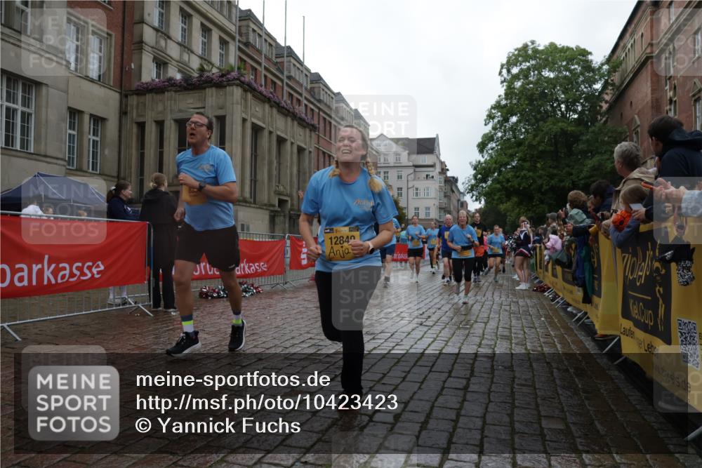 13.09.2026 - Kiel Lauf Yannick Fuchs http://msf.ph/oto/10423423 13.09.2026 10:58:43 Ziel 79, 1521, 2156, 2307, 2473, 2896, 2994, 4395, 6497, 7738, 7888, 8004, 8381, 8841, 9132, 9417, 11514, 11699, 12659, 12672, 91, 721, 819, 833, 971, 987, 1253, 1404, 1858, 1910, 1978, 2309, 2461, 2752, 2965, 3222, 3235, 3237, 3325, 3326, 3559, 3671, 3833, 3842, 4160, 4212, 4456, 5172, 5314, 5605, 5668, 5775, 6345, 6906, 6982, 7256, 7315, 7340, 7367, 7482, 7738, 7856, 7949, 8381, 8752, 9132, 9458, 9809, 9827, 9937, 10135, 10503, 10878, 11023, 905, 1778, 8253 meine-sportfotos.de