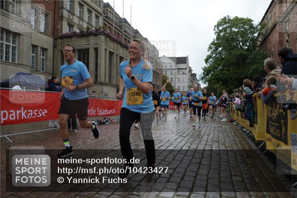 13.09.2026 - Kiel Lauf Yannick Fuchs http://msf.ph/oto/10423427 13.09.2026 10:58:43 Ziel 79, 1521, 2156, 2307, 2473, 2896, 2994, 4395, 6497, 7738, 7888, 8004, 8381, 8841, 9132, 9417, 11514, 11699, 12659, 12672, 91, 721, 819, 833, 971, 987, 1253, 1404, 1858, 1910, 1978, 2309, 2461, 2752, 2965, 3222, 3235, 3237, 3325, 3326, 3559, 3671, 3833, 3842, 4160, 4212, 4456, 5172, 5314, 5605, 5668, 5775, 6345, 6906, 6982, 7256, 7315, 7340, 7367, 7482, 7738, 7856, 7949, 8381, 8752, 9132, 9458, 9809, 9827, 9937, 10135, 10503, 10878, 11023, 905, 1778, 8253 meine-sportfotos.de