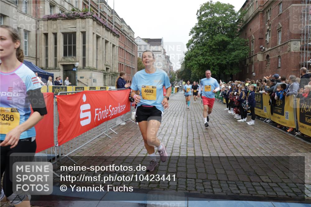 13.09.2026 - Kiel Lauf Yannick Fuchs http://msf.ph/oto/10423441 13.09.2026 09:44:44 Ziel 912, 1224, 2787, 3209, 4693, 7356, 7460, 9986, 11046, 11239, 12218, 537, 793, 801, 958, 1053, 1849, 1866, 2031, 2045, 2212, 2437, 2868, 3198, 3688, 4092, 4098, 4316, 4573, 6892, 6895, 7121, 7430, 7744, 7753, 12161, 12318, 12373, 12437, 98, 2456, 2704, 3138, 3517, 3717, 4118, 5562, 5939, 6023, 6135, 8028, 8189, 10777, 11043, 12676, 4092, 4283, 6550, 7753, 8300, 11653, 11655, 12098, 12373 meine-sportfotos.de