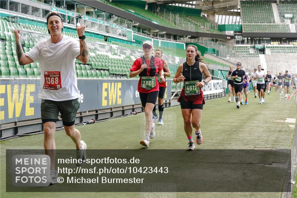 13.09.2026 - 21. swb-Marathon Bremen Michael Burmester http://msf.ph/oto/10423443 13.09.2026 13:00:30 Laufen im Stadion 135, 191, 232, 242, 260, 318, 342, 440, 651, 687, 745, 1080, 1166, 1209, 1368, 1493, 1494, 1516, 1650, 1861, 1935, 1963, 2088, 2210, 2289, 2293, 2306, 2322, 2370, 2409, 2427, 2481, 2485, 2490, 2491, 2517, 2560, 2561, 2570, 2627, 2658, 2686, 2700, 2708, 2781, 2806, 2827, 2899, 2906, 2914, 2953, 2961, 2967, 3015, 3076, 3105, 3124, 3145, 3168, 3173, 3190, 3273, 3354, 3375, 3385, 3480, 3516, 3524, 3526, 3531, 3642, 3652, 3729, 3774, 3855, 3856, 3861, 3930 meine-sportfotos.de
