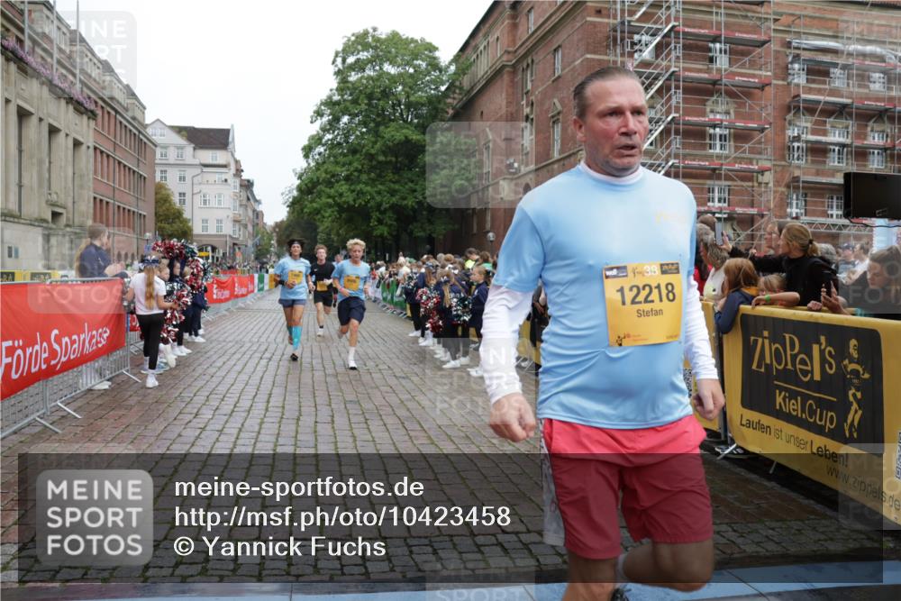 13.09.2026 - Kiel Lauf Yannick Fuchs http://msf.ph/oto/10423458 13.09.2026 09:44:45 Ziel 912, 1224, 2787, 3209, 4693, 7356, 7460, 9986, 10777, 11046, 11239, 12218, 537, 793, 801, 958, 1053, 1849, 1866, 2031, 2045, 2212, 2437, 2787, 2868, 3198, 3209, 3688, 4092, 4098, 4316, 4573, 6892, 6895, 7121, 7430, 7744, 7753, 12161, 12318, 12373, 12437, 98, 2456, 2704, 3138, 3517, 3717, 4118, 5562, 5939, 6023, 6135, 8028, 8189, 11043, 12676, 4092, 4283, 6550, 7753, 8300, 11655, 12098, 12373 meine-sportfotos.de