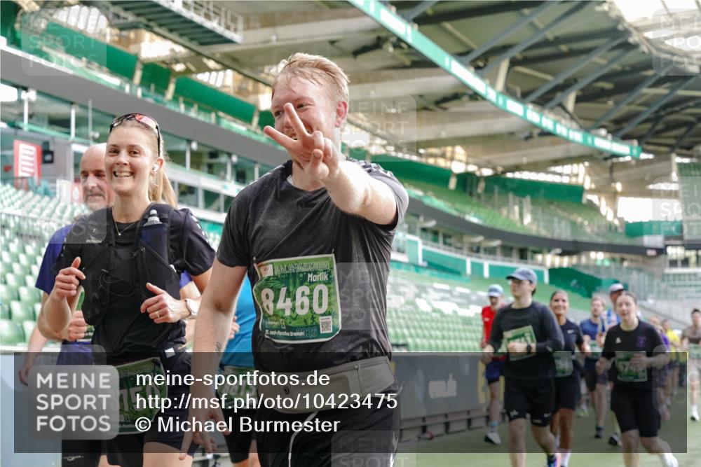 13.09.2026 - 21. swb-Marathon Bremen Michael Burmester http://msf.ph/oto/10423475 13.09.2026 13:23:25 Laufen im Stadion 137, 160, 182, 211, 324, 343, 434, 533, 571, 609, 708, 721, 739, 743, 892, 1157, 1178, 1259, 1273, 1331, 1471, 1597, 1598, 1657, 1669, 1691, 1746, 1788, 1883, 1944, 2213, 2252, 2286, 2290, 2433, 2445, 2465, 2475, 2495, 2503, 2504, 2526, 2619, 2632, 2660, 2685, 2711, 2768, 2776, 2936, 2964, 2968, 3252, 3282, 3288, 3289, 3292, 3312, 3347, 3351, 3364, 3395, 3423, 3447, 3505, 3530, 3559, 3682, 3727, 3770, 3784, 3819, 4020, 4054, 4231, 4406, 4407, 4431, 4466, 4467, 4584, 1506 meine-sportfotos.de