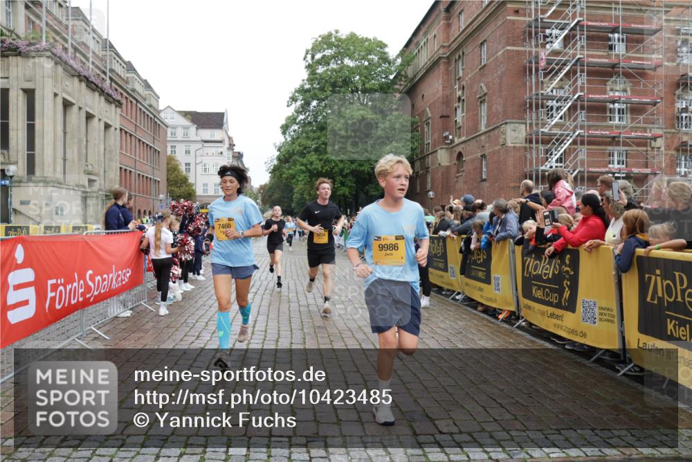 13.09.2026 - Kiel Lauf Yannick Fuchs http://msf.ph/oto/10423485 13.09.2026 09:44:47 Ziel 912, 1224, 4693, 5939, 6023, 7356, 7460, 9986, 10777, 11046, 11239, 12218, 537, 793, 801, 912, 958, 1053, 1849, 1866, 2031, 2045, 2212, 2437, 2787, 2868, 3198, 3209, 3688, 4098, 4316, 4573, 6892, 6895, 7121, 7430, 7744, 12161, 12318, 12437, 98, 312, 2456, 2704, 3138, 3517, 3717, 4118, 5562, 6135, 8028, 8189, 11043, 12676, 793, 4092, 7753, 12373 meine-sportfotos.de