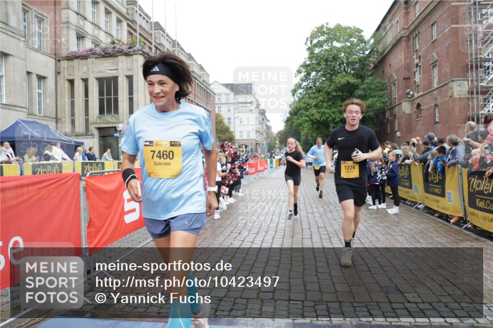13.09.2026 - Kiel Lauf Yannick Fuchs http://msf.ph/oto/10423497 13.09.2026 09:44:48 Ziel 1224, 4693, 5939, 6023, 7356, 7460, 9986, 10777, 11046, 11239, 12218, 537, 793, 801, 912, 958, 1053, 1849, 1866, 2031, 2045, 2212, 2437, 2787, 2868, 3198, 3209, 3688, 4098, 4316, 4573, 6892, 6895, 7121, 7430, 7744, 12161, 12318, 12437, 98, 312, 2456, 2704, 2786, 3138, 3517, 3717, 4118, 5562, 6135, 8028, 8189, 11043, 12676, 537, 793, 2031, 4092, 7753, 12373, 12437 meine-sportfotos.de