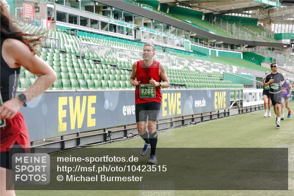 13.09.2026 - 21. swb-Marathon Bremen Michael Burmester http://msf.ph/oto/10423515 13.09.2026 13:00:32 Laufen im Stadion 135, 232, 242, 260, 318, 342, 440, 651, 687, 745, 1080, 1166, 1209, 1368, 1448, 1493, 1494, 1516, 1582, 1650, 1861, 1935, 1963, 2088, 2210, 2289, 2293, 2306, 2322, 2370, 2409, 2427, 2481, 2485, 2490, 2491, 2517, 2560, 2561, 2570, 2627, 2658, 2686, 2700, 2708, 2781, 2806, 2899, 2906, 2914, 2953, 2961, 2967, 3015, 3076, 3105, 3124, 3145, 3168, 3173, 3190, 3273, 3354, 3372, 3375, 3385, 3480, 3516, 3524, 3526, 3531, 3642, 3652, 3729, 3774, 3855, 3856, 3861, 3930 meine-sportfotos.de