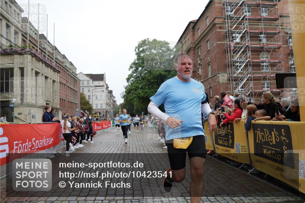 13.09.2026 - Kiel Lauf Yannick Fuchs http://msf.ph/oto/10423541 13.09.2026 09:44:51 Ziel 1224, 4118, 4693, 5939, 6023, 7460, 9986, 10777, 11043, 11046, 11239, 12218, 12676, 537, 801, 912, 958, 1053, 1849, 1866, 2031, 2045, 2212, 2437, 2787, 2868, 3198, 3209, 3688, 4098, 4316, 4573, 4693, 6892, 6895, 7121, 7356, 7430, 7744, 12161, 12318, 12437, 98, 312, 2456, 2704, 2786, 3138, 3517, 3717, 5562, 6135, 8028, 8189, 9760, 10006, 537, 793, 2031, 2437, 3688, 4092, 7753, 12373, 12437 meine-sportfotos.de