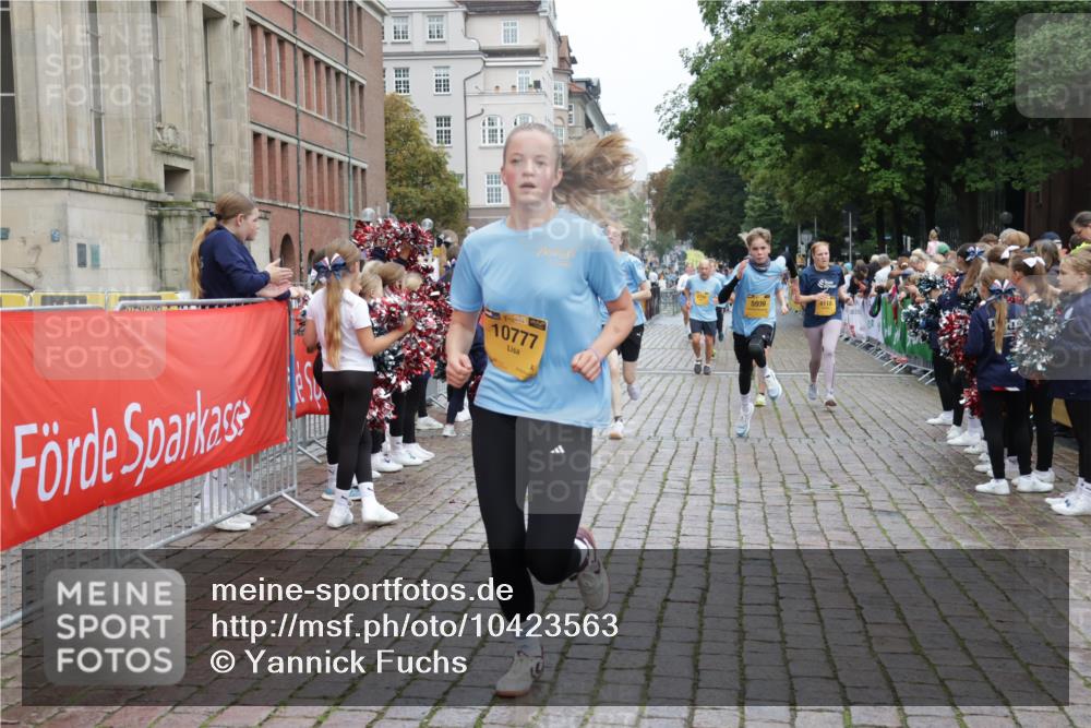 13.09.2026 - Kiel Lauf Yannick Fuchs http://msf.ph/oto/10423563 13.09.2026 09:44:53 Ziel 1224, 2456, 2704, 4118, 5939, 6023, 6135, 7460, 8028, 9986, 10777, 11043, 11046, 11239, 12676, 801, 912, 958, 1053, 1849, 1866, 2045, 2212, 2787, 2868, 3198, 3209, 3688, 4098, 4316, 4573, 4693, 6892, 6895, 7121, 7356, 7430, 7744, 12161, 12218, 12318, 98, 312, 2786, 3138, 3503, 3507, 3517, 3717, 5562, 5672, 6556, 8189, 9760, 10006, 12348, 537, 793, 1053, 2031, 2437, 3688, 4092, 4573, 7753, 12318, 12437 meine-sportfotos.de