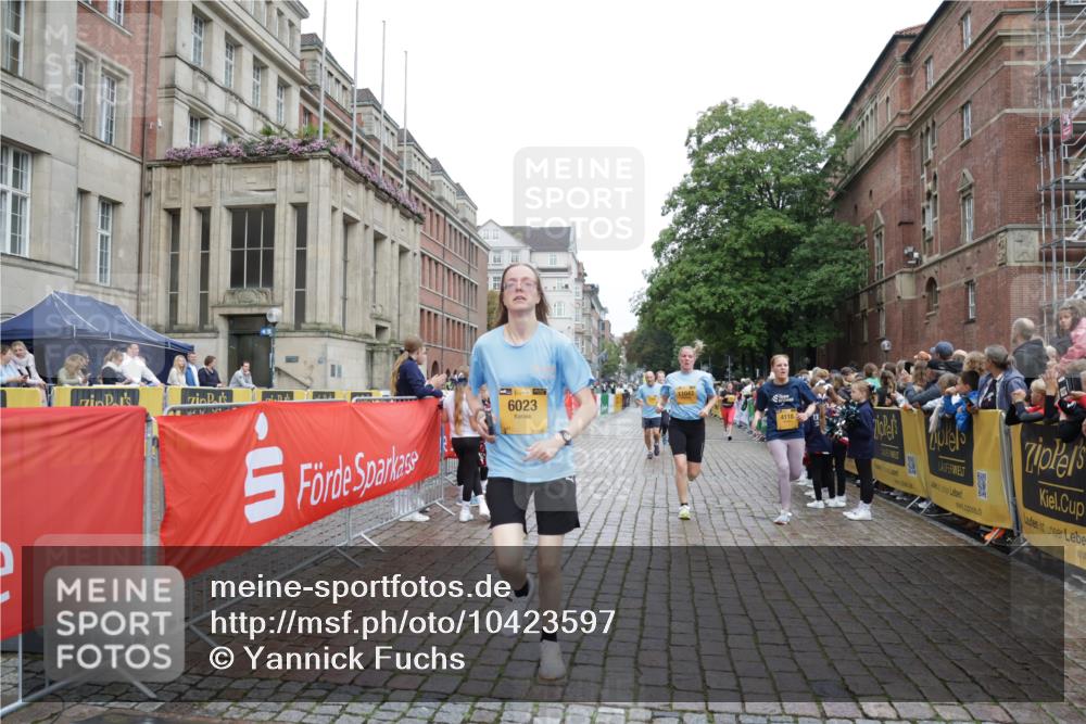 13.09.2026 - Kiel Lauf Yannick Fuchs http://msf.ph/oto/10423597 13.09.2026 09:44:55 Ziel 1224, 2456, 2704, 4118, 5562, 5939, 6023, 6135, 7460, 8028, 10777, 11043, 11046, 11239, 12676, 801, 912, 958, 1053, 1849, 1866, 2045, 2212, 2787, 2868, 3198, 3209, 4098, 4316, 4573, 4693, 6892, 6895, 7121, 7356, 7430, 7460, 7744, 9986, 12161, 12218, 12318, 98, 312, 2786, 3138, 3479, 3503, 3507, 3517, 3717, 5672, 6097, 6098, 6556, 8189, 9760, 10006, 12348, 12351, 537, 793, 1053, 2031, 2437, 3688, 4573, 7744, 12318, 12437 meine-sportfotos.de
