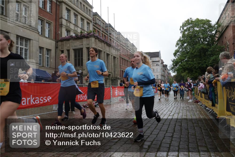 13.09.2026 - Kiel Lauf Yannick Fuchs http://msf.ph/oto/10423622 13.09.2026 10:59:02 Ziel 724, 788, 1085, 1094, 1729, 1990, 2265, 2557, 2862, 3332, 4192, 4609, 7757, 8188, 9306, 9313, 10167, 10551, 10654, 10655, 11585, 12223, 12520, 79, 971, 1521, 2156, 2307, 2461, 2473, 2559, 2896, 2965, 2994, 3235, 3237, 3943, 3944, 4395, 4456, 5775, 6497, 6906, 7367, 7738, 7888, 8004, 8059, 8348, 8381, 8752, 8841, 9132, 9306, 9387, 9417, 9937, 10135, 10878, 10969, 11087, 11699, 12659, 12672, 1825, 2385, 2639, 3480, 4342, 5891, 7066, 7734 meine-sportfotos.de