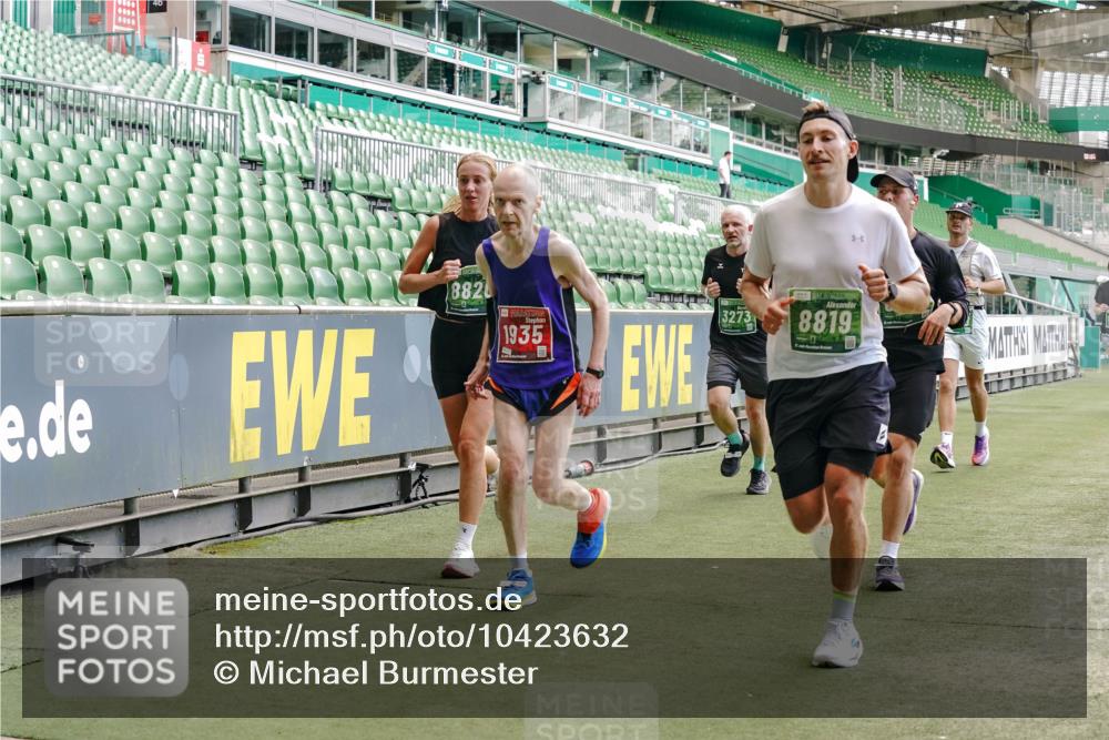 13.09.2026 - 21. swb-Marathon Bremen Michael Burmester http://msf.ph/oto/10423632 13.09.2026 13:00:37 Laufen im Stadion 135, 232, 242, 260, 282, 318, 342, 440, 651, 687, 745, 1080, 1166, 1209, 1368, 1448, 1493, 1494, 1516, 1582, 1650, 1861, 1935, 1963, 2088, 2289, 2293, 2306, 2322, 2370, 2409, 2427, 2481, 2485, 2490, 2491, 2517, 2560, 2561, 2570, 2627, 2658, 2686, 2700, 2708, 2781, 2806, 2899, 2906, 2914, 2953, 2961, 2967, 3015, 3076, 3105, 3124, 3145, 3168, 3173, 3190, 3273, 3354, 3372, 3374, 3375, 3385, 3480, 3524, 3526, 3531, 3642, 3652, 3729, 3774, 3855, 3856, 3861, 3930 meine-sportfotos.de