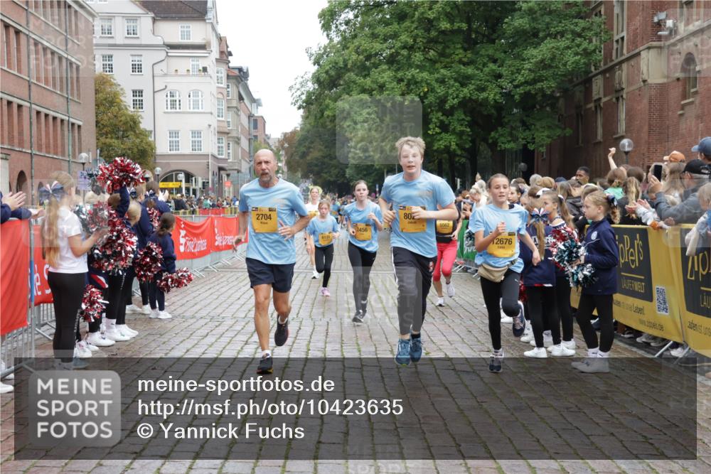 13.09.2026 - Kiel Lauf Yannick Fuchs http://msf.ph/oto/10423635 13.09.2026 09:44:58 Ziel 98, 2456, 2704, 3138, 3717, 4118, 5562, 5939, 6023, 6135, 8028, 8189, 10777, 11043, 11239, 12676, 801, 912, 958, 1224, 1849, 1866, 2045, 2212, 2787, 2868, 3198, 3209, 4098, 4316, 4693, 6892, 6895, 7121, 7356, 7430, 7460, 7744, 9986, 11046, 11239, 12161, 12218, 312, 2282, 2786, 3479, 3503, 3507, 3517, 4606, 5400, 5672, 6097, 6098, 6556, 9425, 9760, 9897, 10006, 12348, 12351, 537, 801, 1053, 2031, 2437, 2868, 3688, 4573, 7744, 12318, 12437 meine-sportfotos.de
