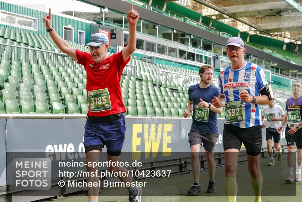 13.09.2026 - 21. swb-Marathon Bremen Michael Burmester http://msf.ph/oto/10423637 13.09.2026 13:23:30 Laufen im Stadion 137, 160, 182, 211, 324, 343, 434, 533, 571, 609, 708, 721, 739, 743, 752, 892, 1157, 1178, 1259, 1273, 1331, 1471, 1597, 1598, 1657, 1669, 1691, 1746, 1788, 1883, 1944, 2213, 2252, 2286, 2290, 2433, 2445, 2465, 2475, 2483, 2495, 2503, 2504, 2526, 2571, 2619, 2632, 2685, 2711, 2768, 2776, 2936, 2968, 3252, 3282, 3288, 3289, 3292, 3312, 3347, 3351, 3364, 3395, 3423, 3447, 3505, 3530, 3559, 3682, 3727, 3770, 3784, 3819, 4020, 4054, 4231, 4406, 4407, 4431, 4466, 4467, 4584, 1506 meine-sportfotos.de