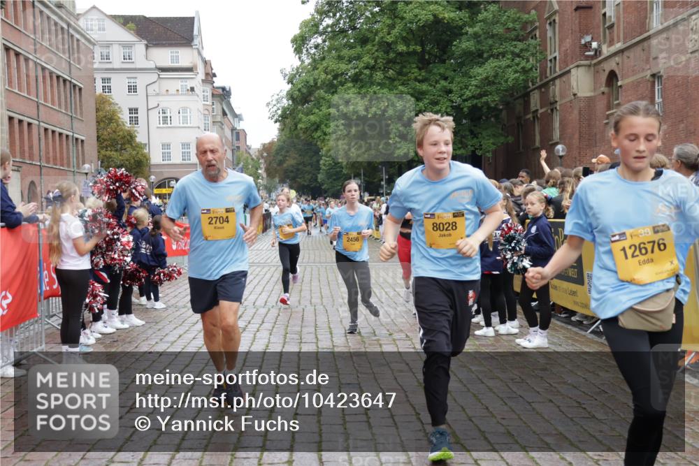 13.09.2026 - Kiel Lauf Yannick Fuchs http://msf.ph/oto/10423647 13.09.2026 09:44:59 Ziel 98, 2456, 2704, 3138, 3517, 3717, 4118, 5562, 5939, 6023, 6135, 8028, 8189, 10777, 11043, 12676, 801, 912, 958, 1224, 1849, 1866, 2045, 2212, 2787, 2868, 3198, 3209, 4098, 4316, 4693, 6892, 6895, 7121, 7356, 7430, 7460, 9986, 11046, 11239, 12161, 12218, 312, 2282, 2786, 3479, 3503, 3507, 4606, 5400, 5672, 6097, 6098, 6556, 8854, 9425, 9760, 9897, 10006, 12348, 12351, 801, 1053, 1849, 2437, 2868, 3688, 4098, 4573, 7744, 12318 meine-sportfotos.de
