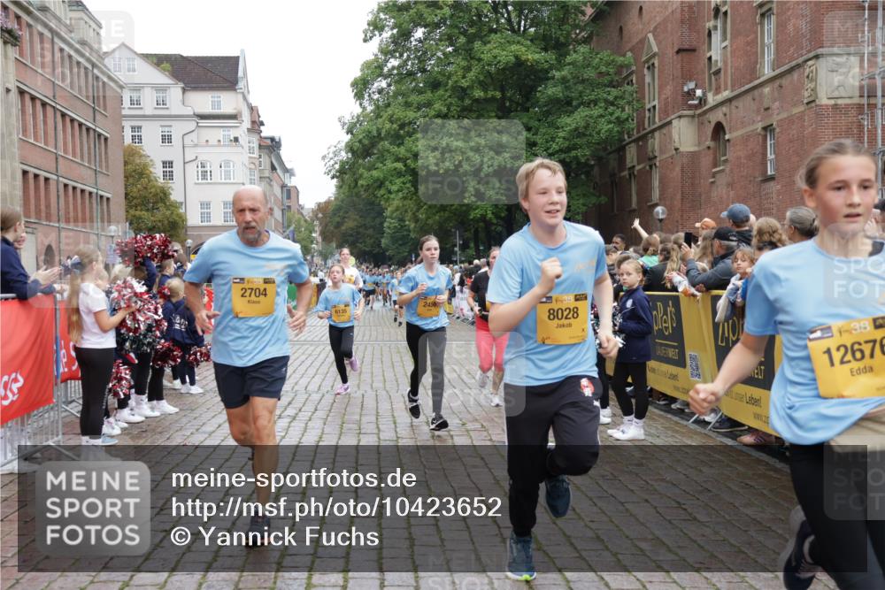 13.09.2026 - Kiel Lauf Yannick Fuchs http://msf.ph/oto/10423652 13.09.2026 09:44:59 Ziel 98, 2456, 2704, 3138, 3517, 3717, 4118, 5562, 5939, 6023, 6135, 8028, 8189, 10777, 11043, 12676, 801, 912, 958, 1224, 1849, 1866, 2045, 2212, 2787, 2868, 3198, 3209, 4098, 4316, 4693, 6892, 6895, 7121, 7356, 7430, 7460, 9986, 11046, 11239, 12161, 12218, 312, 2282, 2786, 3479, 3503, 3507, 4606, 5400, 5672, 6097, 6098, 6556, 8854, 9425, 9760, 9897, 10006, 12348, 12351, 801, 1053, 1849, 2437, 2868, 3688, 4098, 4573, 7744, 12318 meine-sportfotos.de