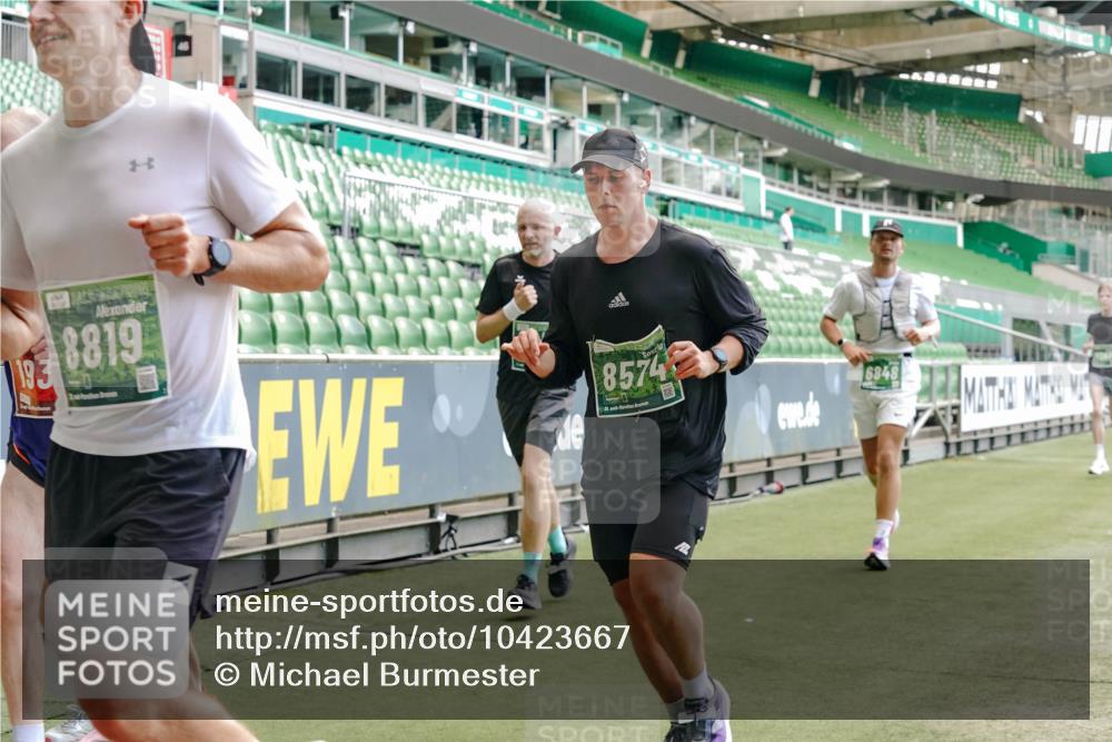 13.09.2026 - 21. swb-Marathon Bremen Michael Burmester http://msf.ph/oto/10423667 13.09.2026 13:00:38 Laufen im Stadion 135, 232, 242, 260, 282, 318, 342, 440, 651, 687, 745, 1080, 1166, 1209, 1368, 1448, 1493, 1494, 1516, 1582, 1650, 1861, 1935, 1963, 2088, 2289, 2293, 2306, 2322, 2370, 2409, 2427, 2481, 2485, 2490, 2491, 2517, 2560, 2561, 2570, 2627, 2658, 2686, 2700, 2708, 2781, 2806, 2899, 2906, 2914, 2953, 2961, 2967, 3015, 3076, 3105, 3124, 3145, 3168, 3173, 3190, 3273, 3354, 3372, 3374, 3375, 3385, 3480, 3524, 3526, 3531, 3642, 3652, 3729, 3774, 3855, 3856, 3861, 3930 meine-sportfotos.de