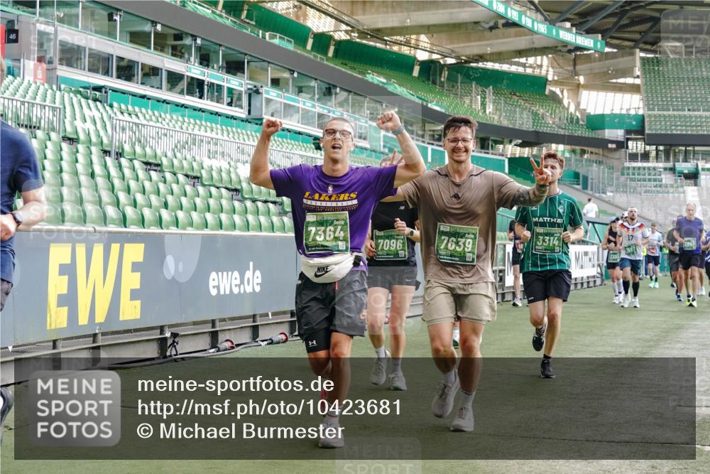 13.09.2026 - 21. swb-Marathon Bremen Michael Burmester http://msf.ph/oto/10423681 13.09.2026 13:23:31 Laufen im Stadion 137, 160, 182, 211, 324, 343, 434, 533, 571, 609, 708, 721, 739, 743, 752, 892, 1157, 1178, 1259, 1273, 1331, 1471, 1597, 1598, 1657, 1669, 1691, 1746, 1788, 1883, 1944, 2213, 2252, 2286, 2290, 2433, 2445, 2465, 2475, 2483, 2495, 2503, 2504, 2526, 2571, 2619, 2632, 2685, 2711, 2768, 2776, 2936, 2968, 3252, 3282, 3288, 3289, 3292, 3312, 3347, 3351, 3364, 3395, 3423, 3447, 3505, 3530, 3559, 3682, 3727, 3770, 3784, 3819, 4020, 4054, 4231, 4406, 4407, 4431, 4466, 4467, 4584, 1506 meine-sportfotos.de