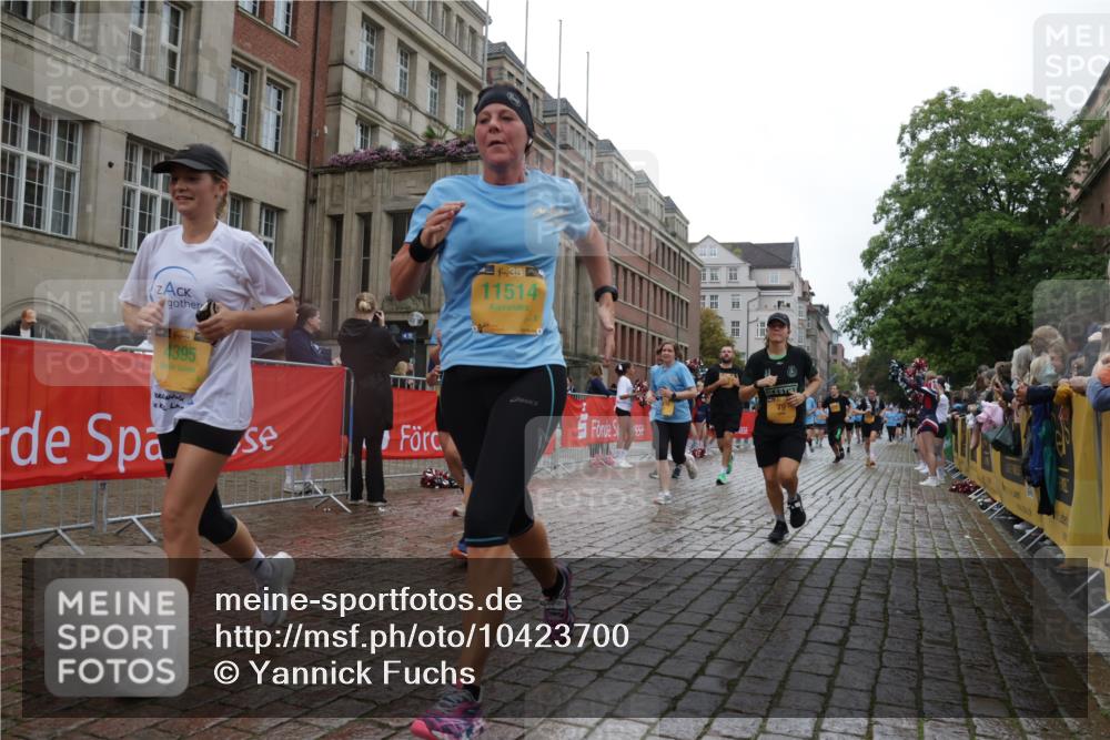 13.09.2026 - Kiel Lauf Yannick Fuchs http://msf.ph/oto/10423700 13.09.2026 10:59:10 Ziel 724, 2385, 2862, 3332, 3480, 4192, 4609, 5188, 5836, 7417, 8188, 9405, 10167, 10255, 10551, 10654, 10655, 10871, 11126, 11585, 12482, 79, 788, 1085, 1094, 1521, 1729, 1990, 2156, 2265, 2307, 2473, 2557, 2559, 2896, 2994, 3943, 3944, 4395, 6497, 7757, 7888, 8004, 8059, 8348, 8841, 9306, 9313, 9387, 9417, 10969, 11087, 11585, 11699, 12223, 12520, 12659, 12672, 1825, 1835, 2394, 2639, 2771, 2828, 4342, 5891, 5977, 5987, 6693, 7066, 7112, 7734, 10799, 79 meine-sportfotos.de
