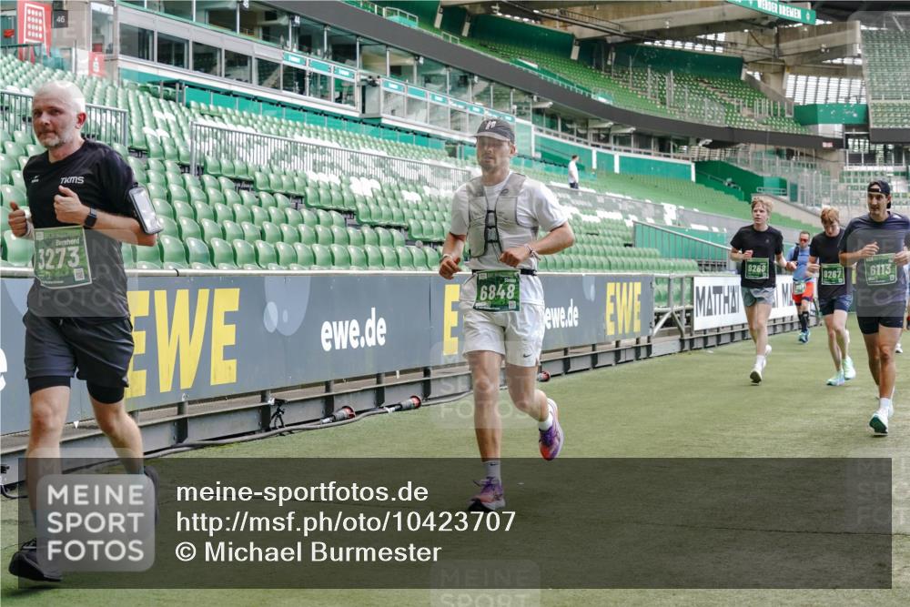 13.09.2026 - 21. swb-Marathon Bremen Michael Burmester http://msf.ph/oto/10423707 13.09.2026 13:00:39 Laufen im Stadion 135, 232, 242, 260, 282, 318, 342, 440, 651, 687, 745, 1080, 1166, 1209, 1368, 1448, 1493, 1494, 1516, 1582, 1650, 1861, 1935, 1963, 2088, 2289, 2293, 2306, 2322, 2370, 2409, 2427, 2481, 2485, 2490, 2491, 2517, 2560, 2561, 2570, 2627, 2658, 2686, 2700, 2708, 2781, 2806, 2899, 2906, 2914, 2953, 2961, 2967, 3015, 3076, 3105, 3124, 3145, 3168, 3173, 3190, 3273, 3354, 3372, 3374, 3375, 3385, 3480, 3524, 3526, 3531, 3642, 3652, 3729, 3774, 3855, 3856, 3861, 3930 meine-sportfotos.de