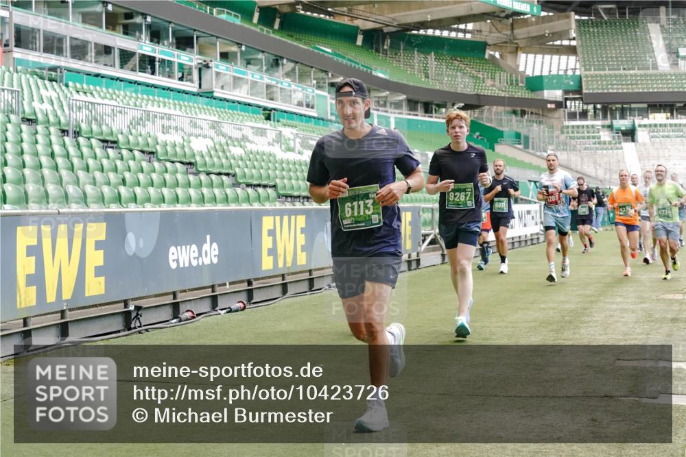 13.09.2026 - 21. swb-Marathon Bremen Michael Burmester http://msf.ph/oto/10423726 13.09.2026 13:00:42 Laufen im Stadion 135, 232, 242, 260, 282, 318, 342, 440, 651, 687, 745, 1080, 1166, 1209, 1368, 1448, 1493, 1494, 1516, 1582, 1650, 1861, 1896, 1935, 1963, 2088, 2289, 2293, 2306, 2322, 2370, 2409, 2427, 2481, 2485, 2490, 2491, 2517, 2560, 2561, 2570, 2627, 2658, 2686, 2700, 2708, 2781, 2806, 2899, 2906, 2914, 2953, 2961, 2967, 3015, 3076, 3105, 3124, 3145, 3168, 3173, 3190, 3273, 3354, 3372, 3374, 3375, 3385, 3480, 3524, 3526, 3531, 3642, 3652, 3729, 3774, 3855, 3856, 3861, 3930 meine-sportfotos.de