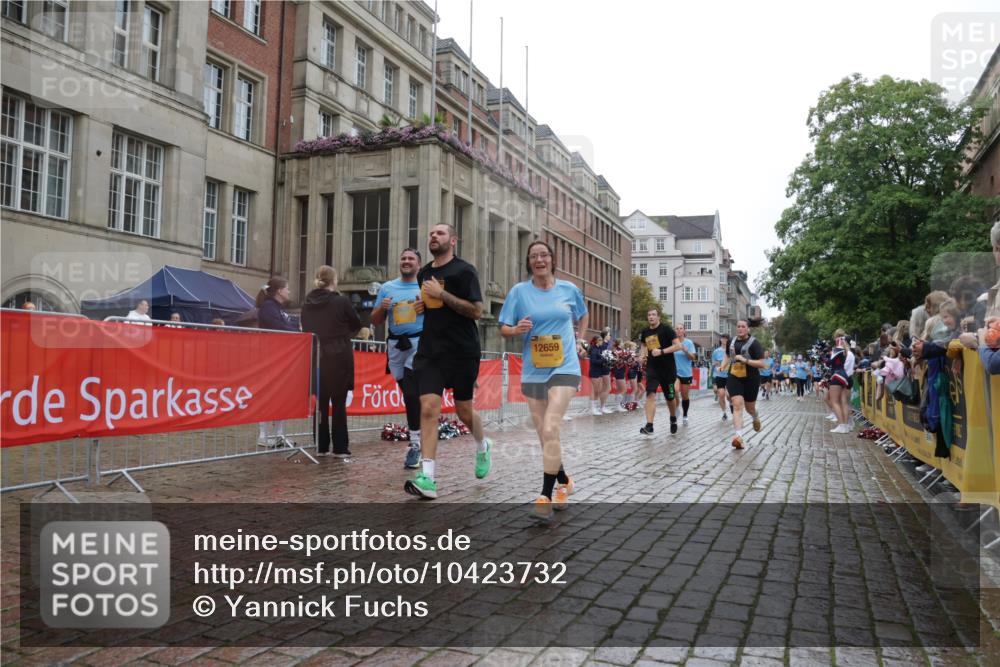 13.09.2026 - Kiel Lauf Yannick Fuchs http://msf.ph/oto/10423732 13.09.2026 10:59:13 Ziel 724, 2385, 2639, 2862, 3332, 3480, 4192, 4609, 4897, 5188, 5519, 5836, 7417, 9227, 9242, 9405, 10251, 10255, 10551, 10871, 11126, 11350, 12482, 79, 788, 1085, 1094, 1521, 1729, 1990, 2156, 2265, 2307, 2473, 2557, 2559, 2862, 2896, 2994, 3943, 3944, 6497, 7757, 8059, 8188, 8348, 8841, 9306, 9313, 9387, 10167, 10654, 10655, 10969, 11087, 11585, 11699, 12223, 12520, 12659, 620, 1825, 1835, 2394, 2771, 2828, 4342, 5891, 5977, 5987, 6693, 7066, 7112, 7734, 10799, 79 meine-sportfotos.de